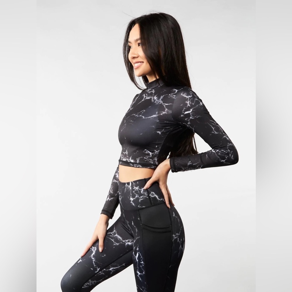 BuffBunny Black and White Lightning Print Crop